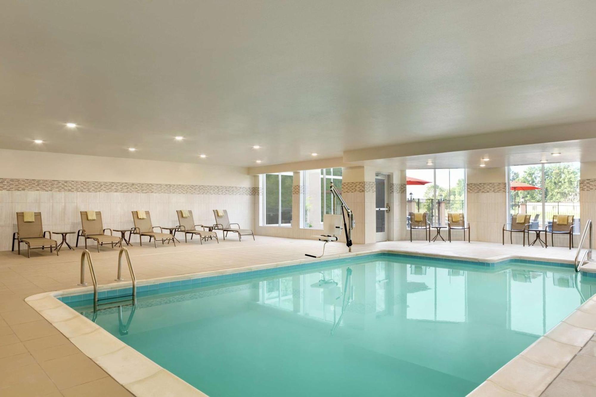 Hilton Garden Inn Statesville Exteriér fotografie